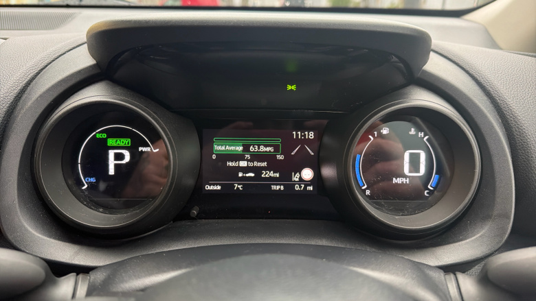 Toyota Yaris 1.5 Hybrid Design 5dr CVT Hybrid Hatchback